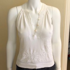 white oilily tank